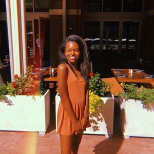 Meet your Posher, Maya